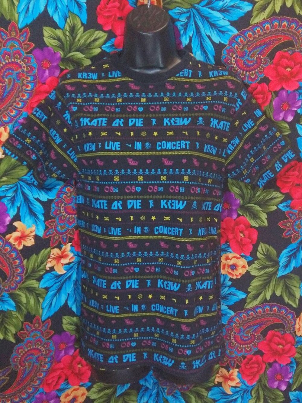 MEN'S VINTAGE Y2K KREW SHIRT MENS SIZE SMALL KR3W SKATE OR DIE ALL OVER PRINT
